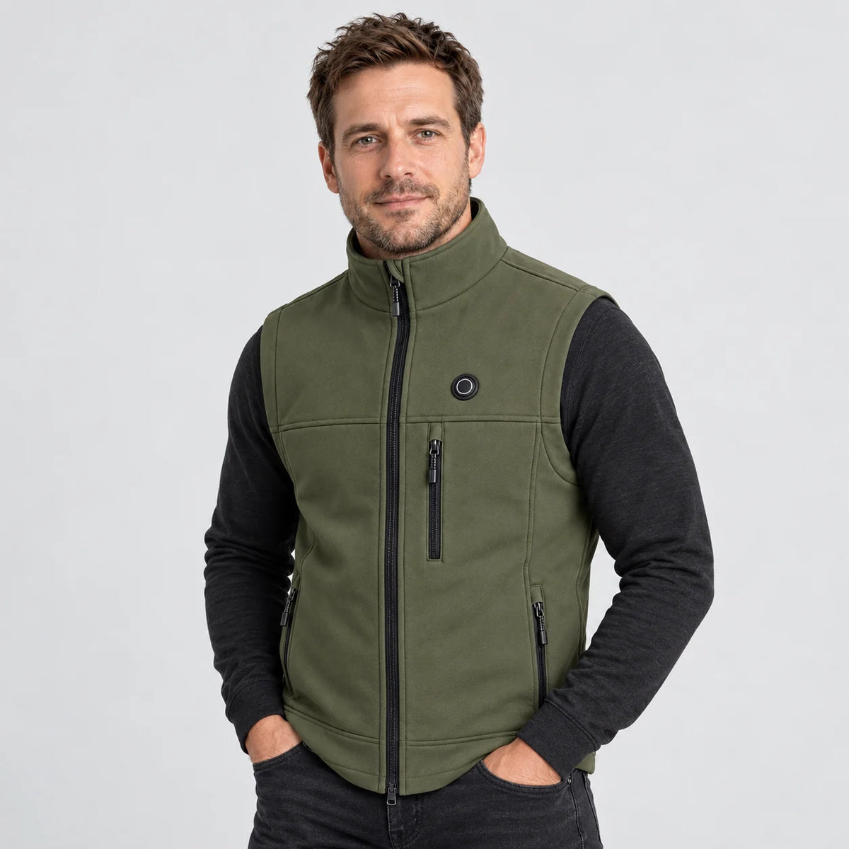 Gilet riscaldato unisex PyreFit Allora, vista frontale con modello