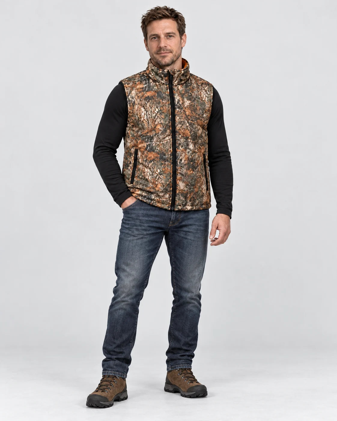 Gilet riscaldato double face PyreFit Altor, vista a figura intera