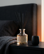02_lifestyle_bedside.png