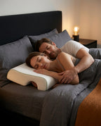 02_lifestyle_couple_cuddle.png