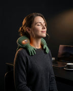 02_lifestyle_office_neck.png