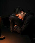 03_lifestyle_office_deskrest.png