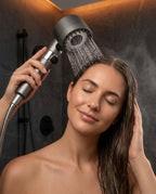 03_lifestyle_woman_hair_rinse.png