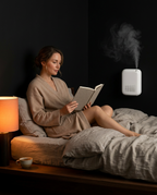 04_lifestyle_bedroom_woman.png