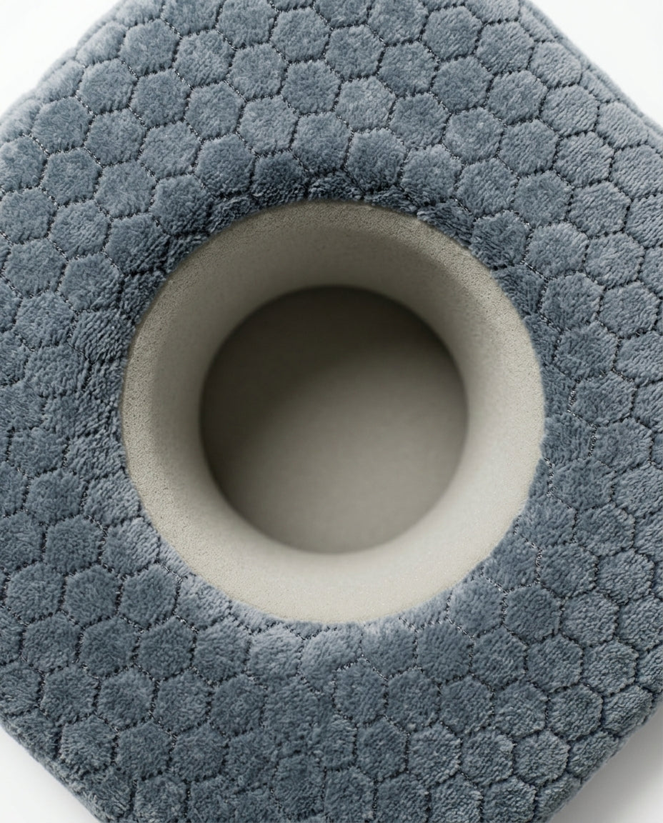 04_macro_center_hole.png
