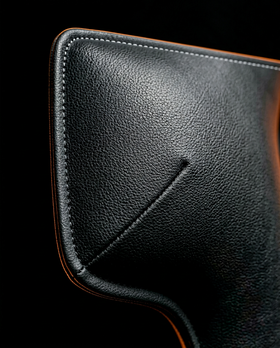 04_macro_faux_leather_texture.png