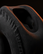 04_macro_headcradle_aperture.png