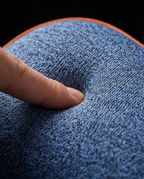 04_macro_memory_foam_rebound.png