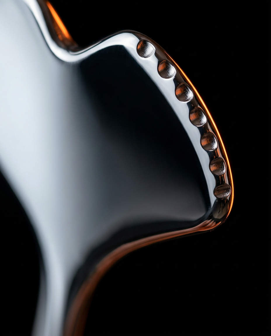 04_macro_sculpting_edge.png