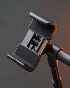 05_macro_cradle_grip.png