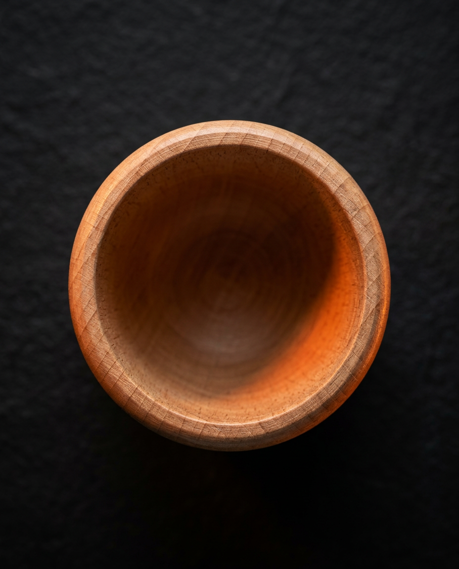 05_macro_cup_hollow.png