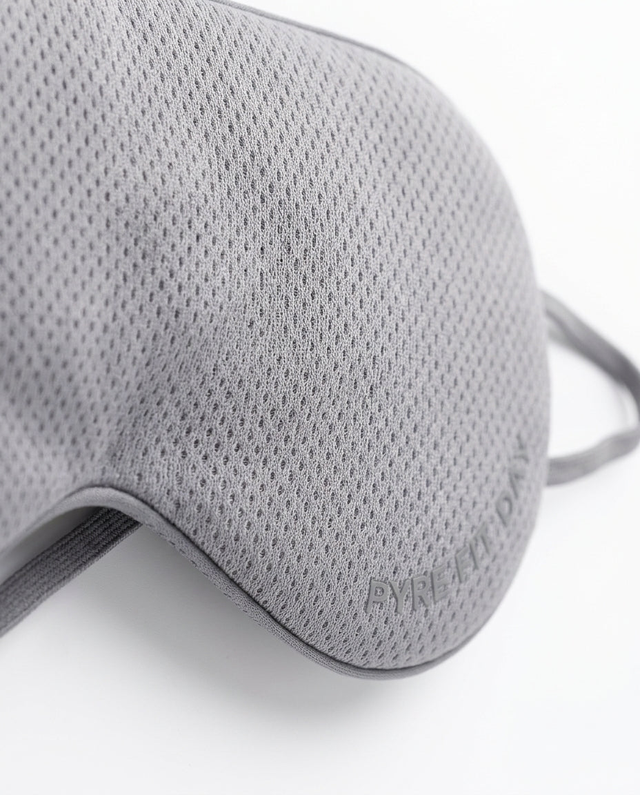 05_macro_mesh_breathable_side.png