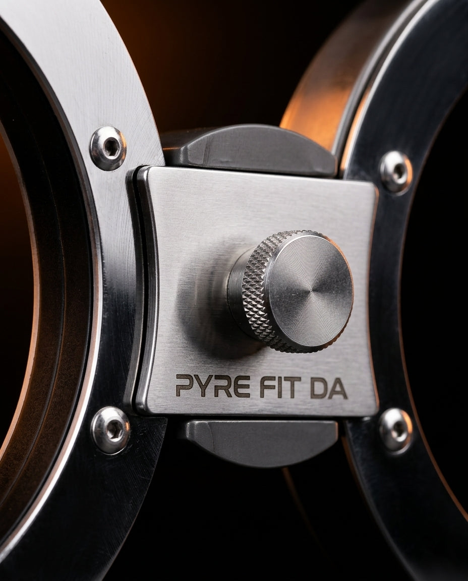 05_macro_pivot_mechanism.png
