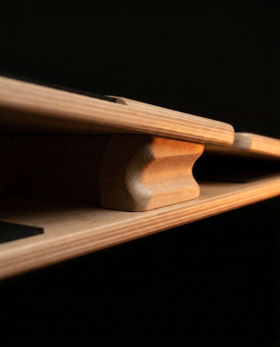 05_macro_pivot_mechanism.png