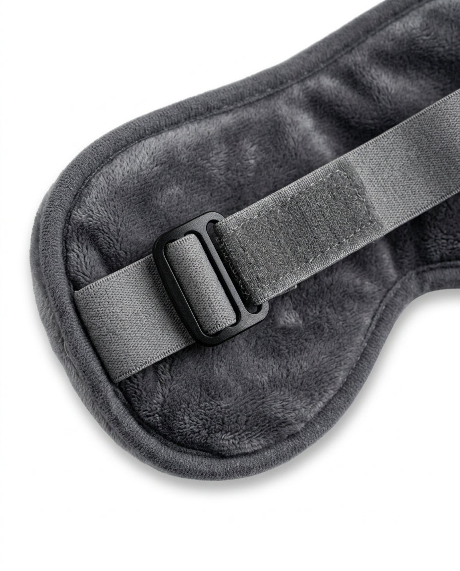 06_macro_adjustable_strap.png