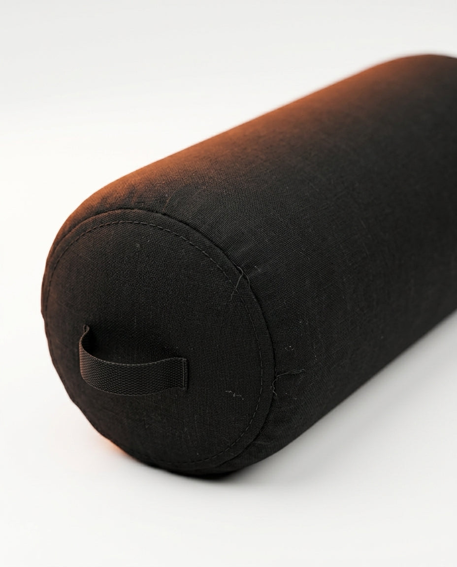06_macro_bolster_pillow.png