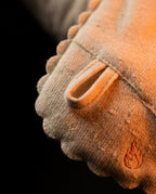 06_macro_fabric_base.png