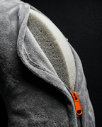 06_macro_fabric_foam.png