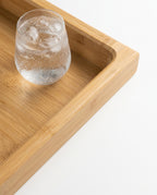 06_macro_raised_edge_tray.png