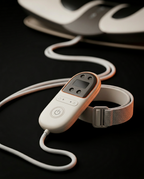 06_macro_remote_strap.png