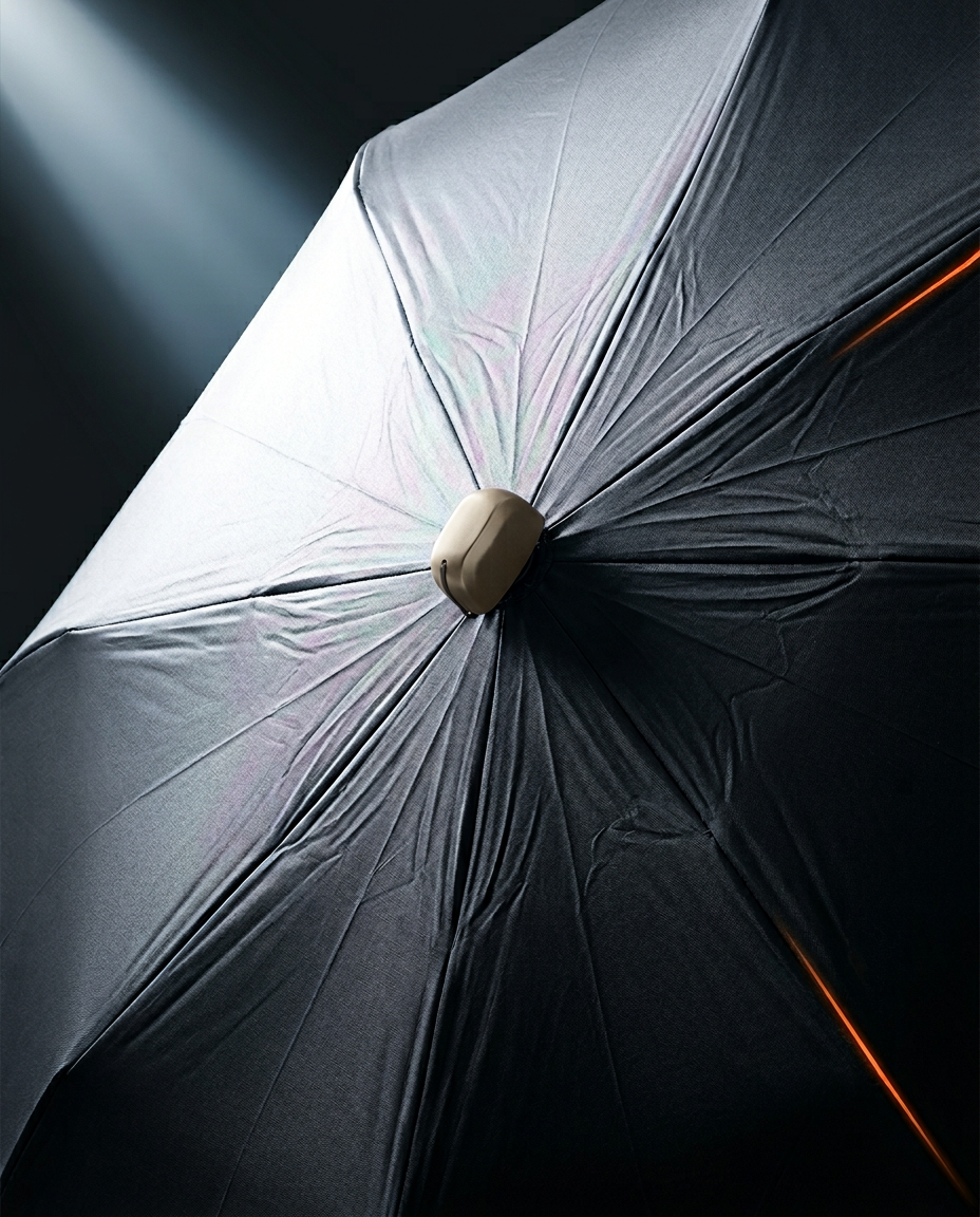 06_macro_uv_coating.png