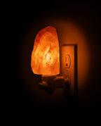 06_macro_warm_glow_halo.png