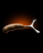 07_macro_full_silhouette.png