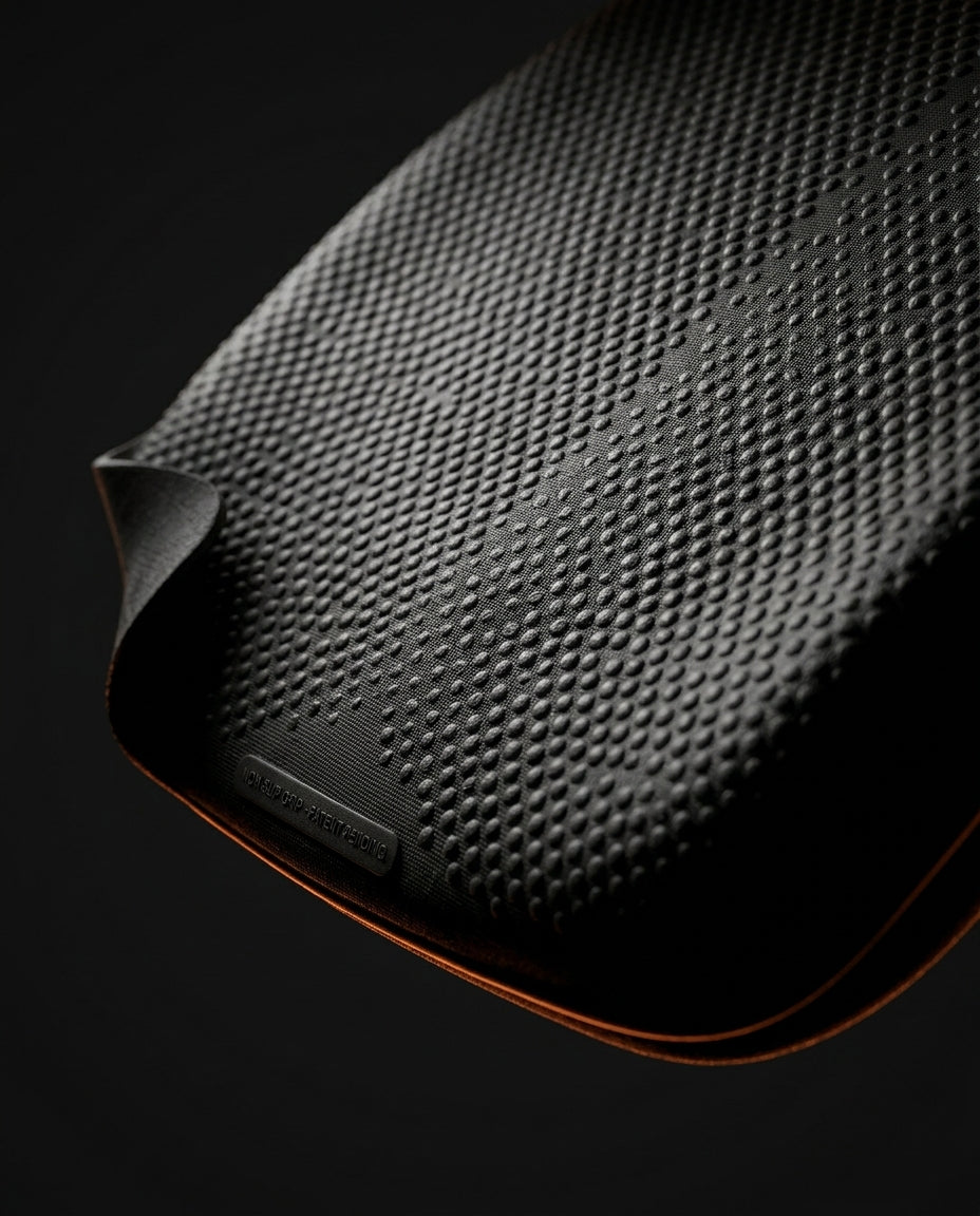 07_macro_nonslip_base.png