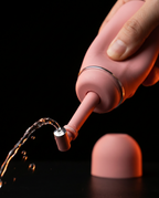 07_macro_squeeze_action.png