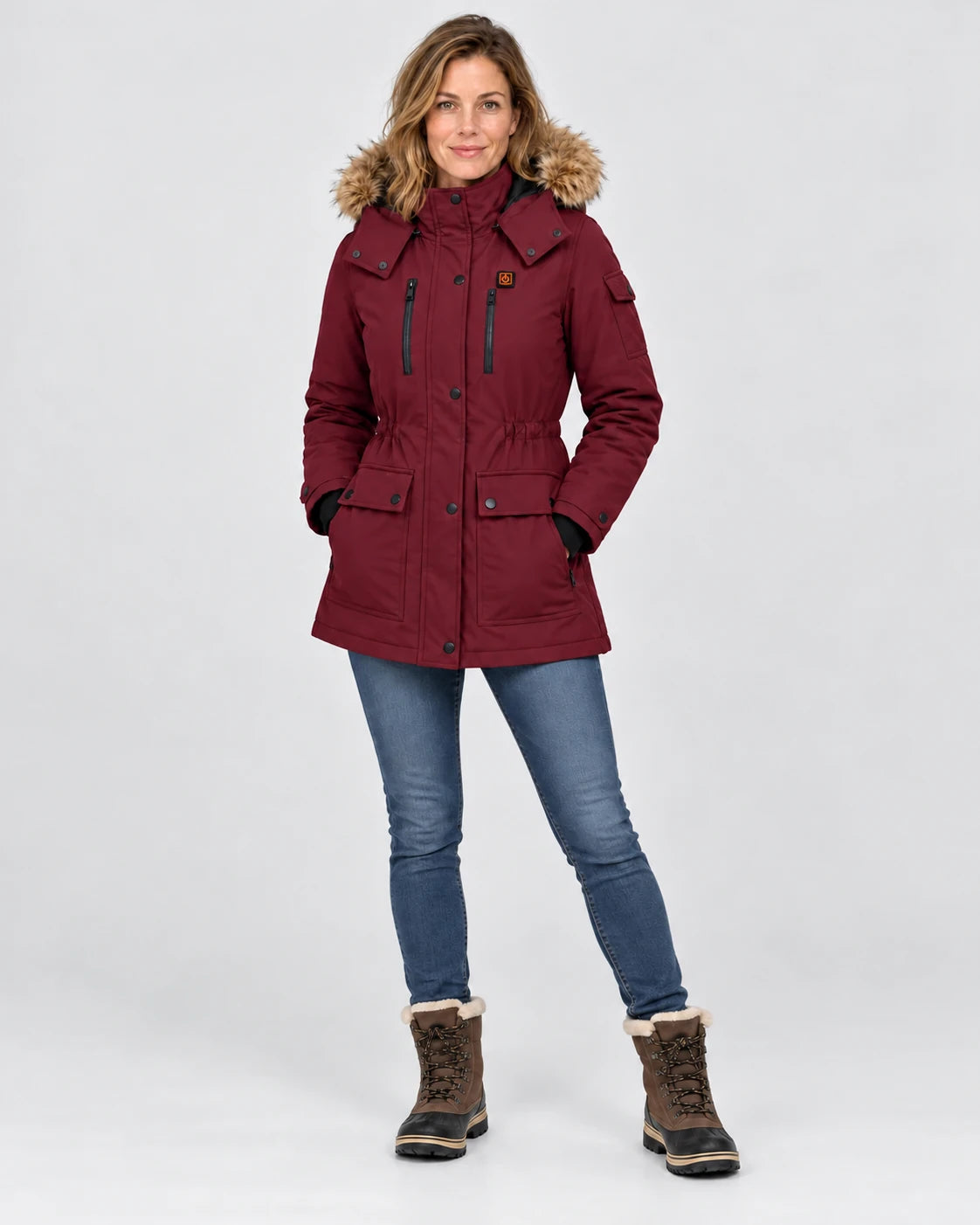 Cappotto invernale riscaldato da donna PyreFit Apexor in bordeaux, vista a figura intera