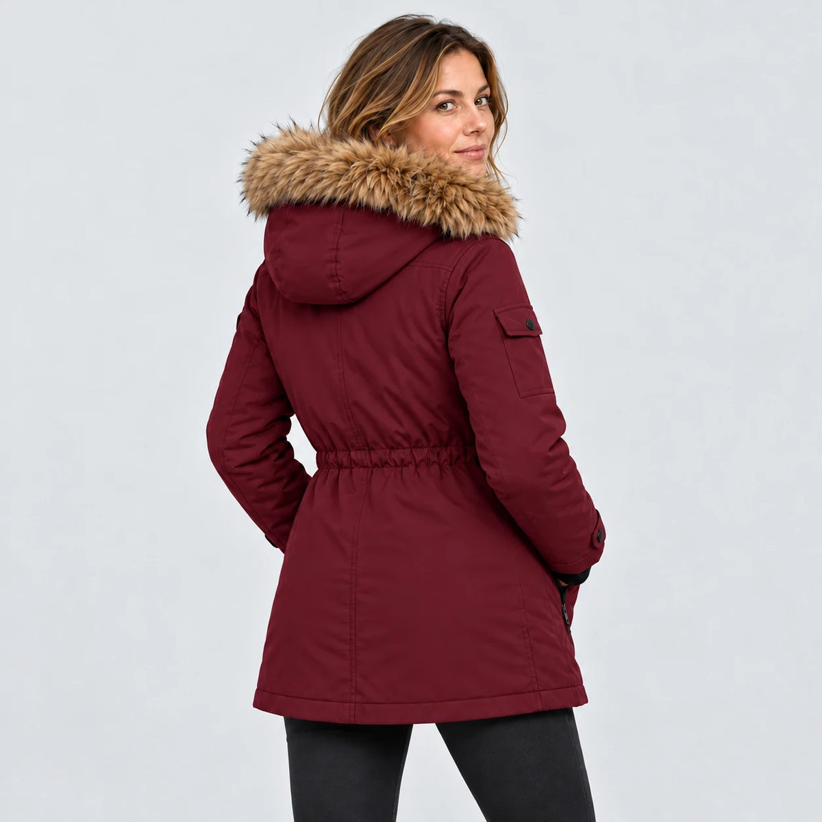 Cappotto invernale riscaldato da donna PyreFit Apexor in bordeaux, vista posteriore