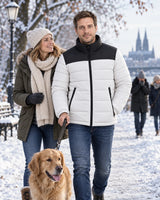 Piumino trapuntato riscaldato PyreFit Expelia in inverno: a passeggio con il cane