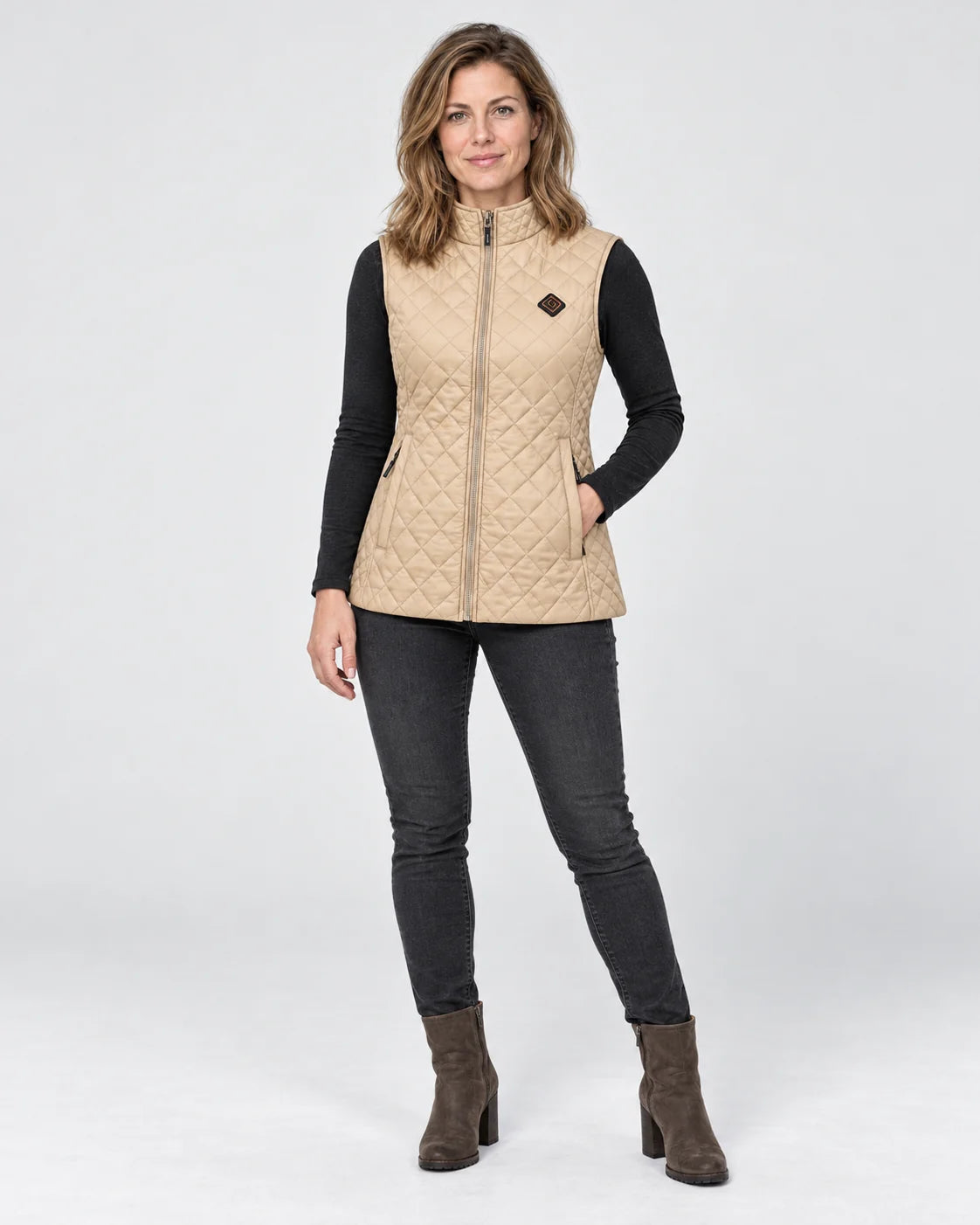 Gilet riscaldato da donna PyreFit Librato, vista a figura intera