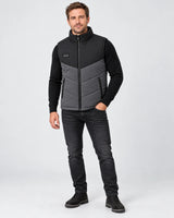 Gilet riscaldato da uomo PyreFit Sherpor, vista a figura intera