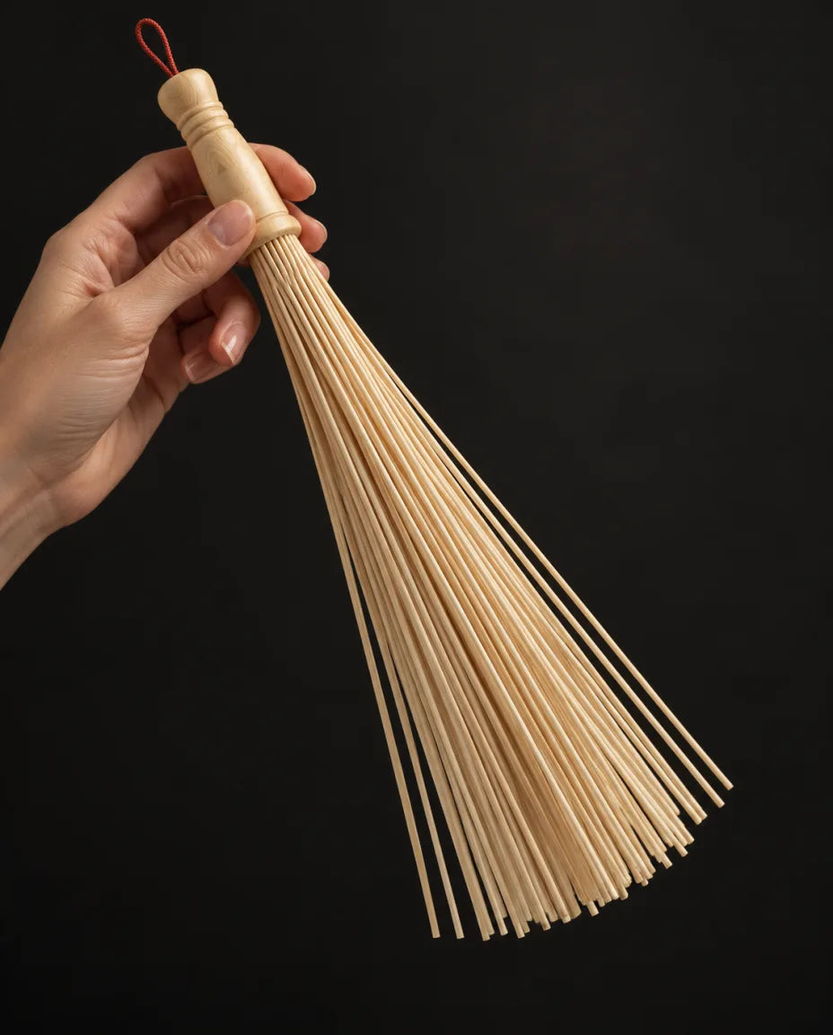 Dettaglio del manico e delle bacchette in bambù