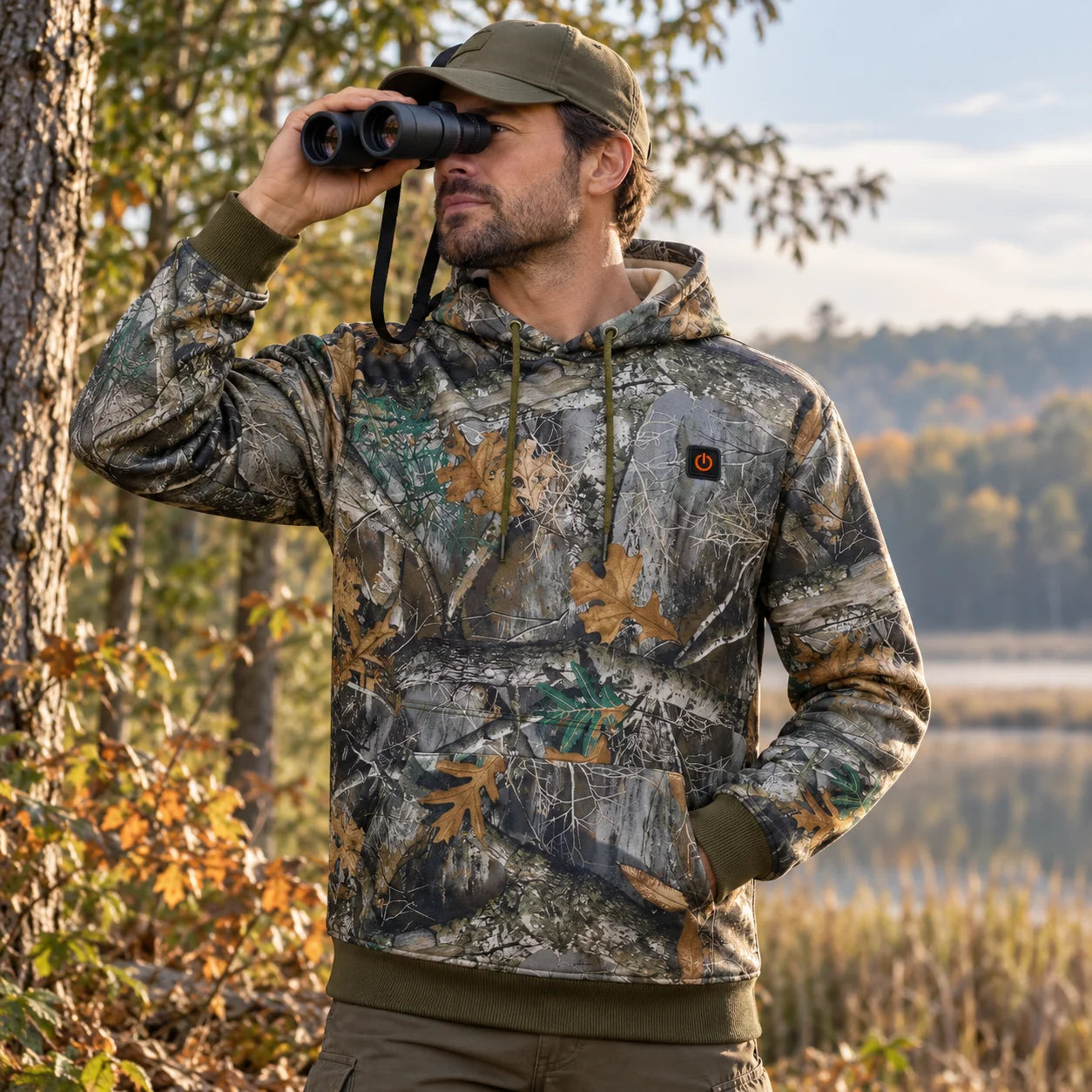 PyreFit Zippo – Beheizbarer Hoodie im Waldmuster